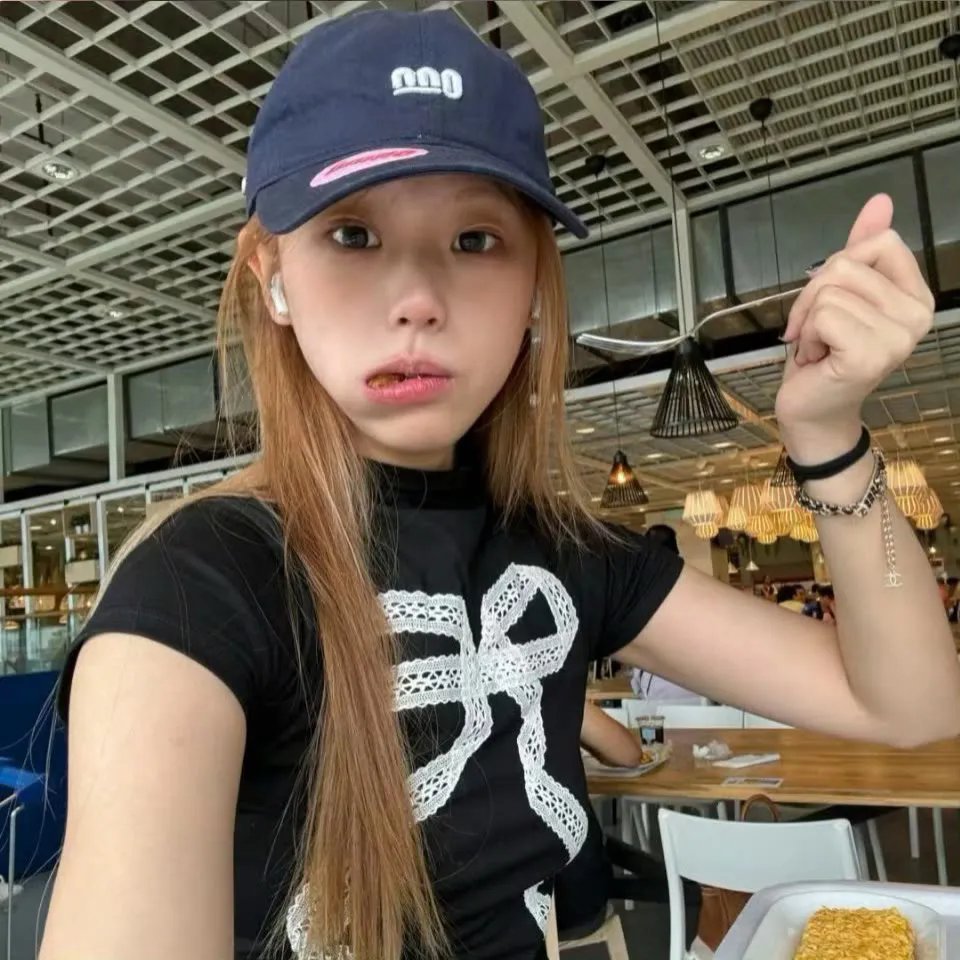 隼鹰 海报